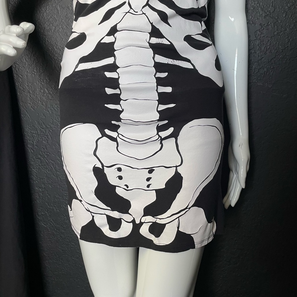 Vintage skeleton cotton dress - Picture 5 of 16